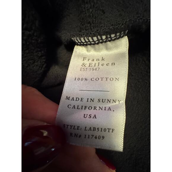 Frank & Eileen Patrick Black Triple Fleece Henley - L - Picture 5 of 5